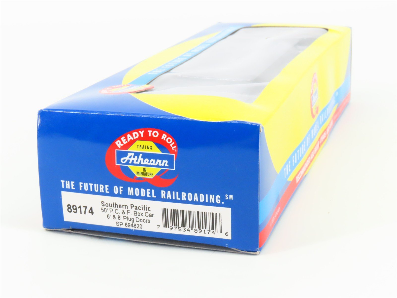 HO Scale Athearn 89174 SP Southern Pacific 50' Plug Doors Box Car #694620