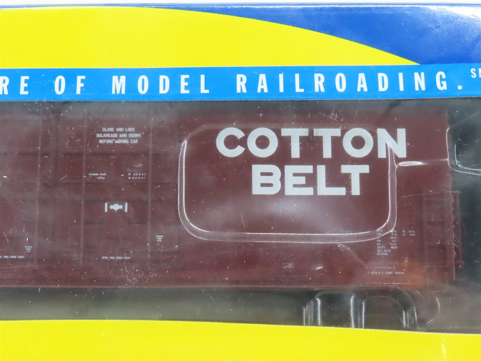 HO Scale Athearn 89176 SSW Cotton Belt 50' Plug Doors Box Car #23328 - Sealed