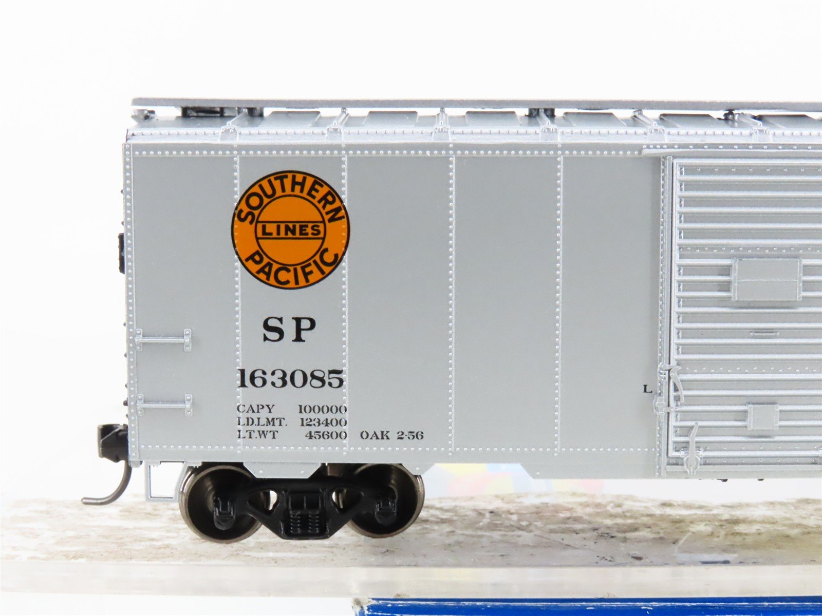 HO Scale Athearn 70392 SP Southern Pacific 40' Single Door Box Car #163085