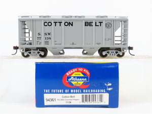 HO Scale Athearn 94361 SSW Cotton Belt Route 2-Bay Covered Hopper #77138