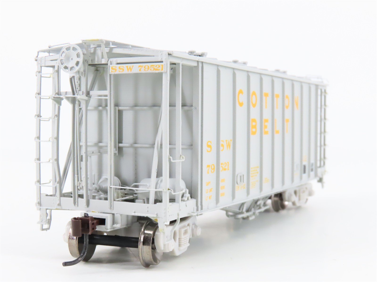 HO Scale Athearn 87506 SSW Cotton Belt 40' Airslide Covered Hopper #79521