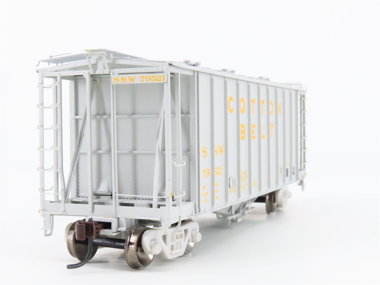 HO Scale Athearn 87506 SSW Cotton Belt 40' Airslide Covered Hopper #79521