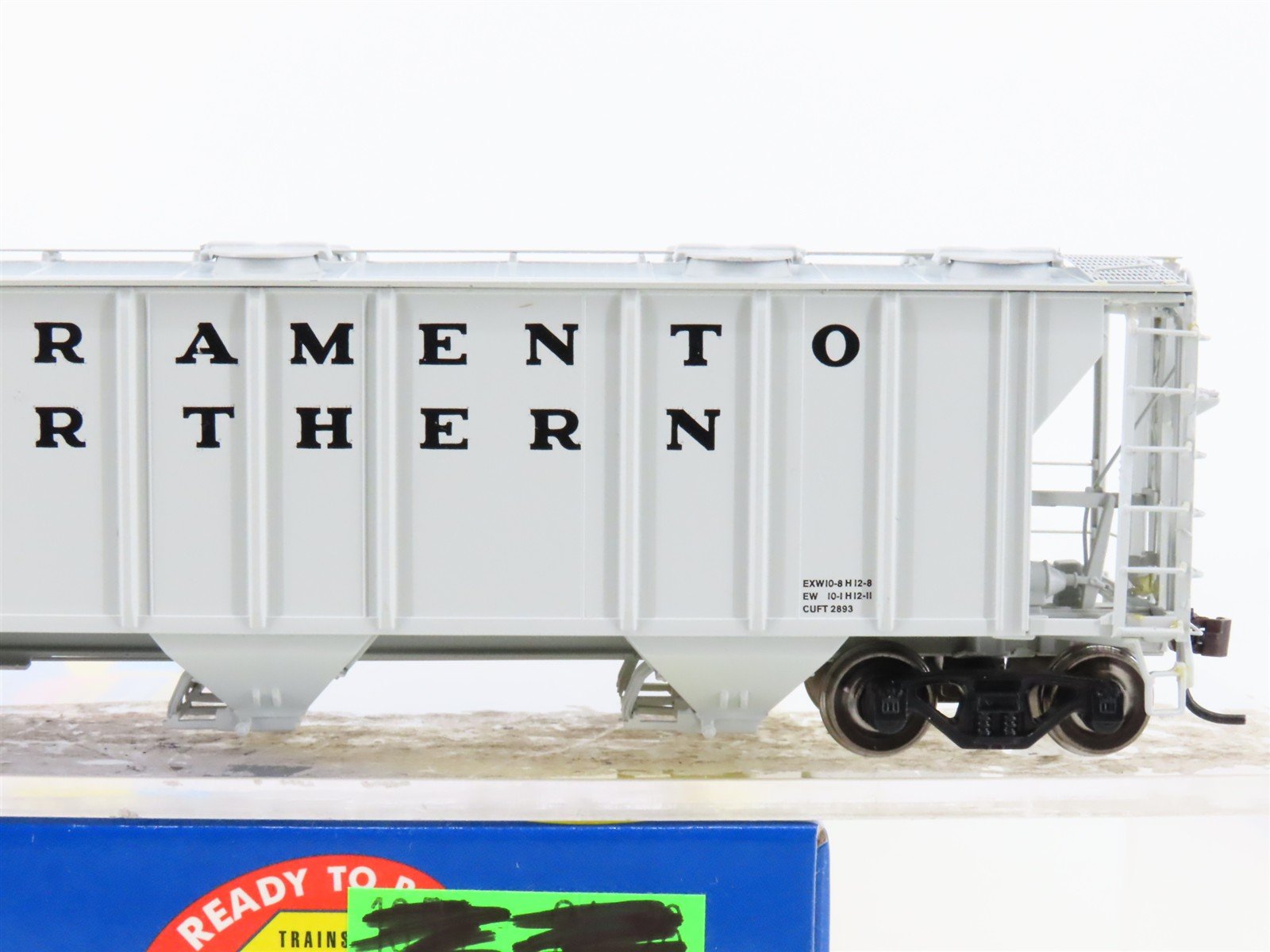 HO Scale Athearn 89034 SN Sacramento Northern 3-Bay Covered Hopper #5012