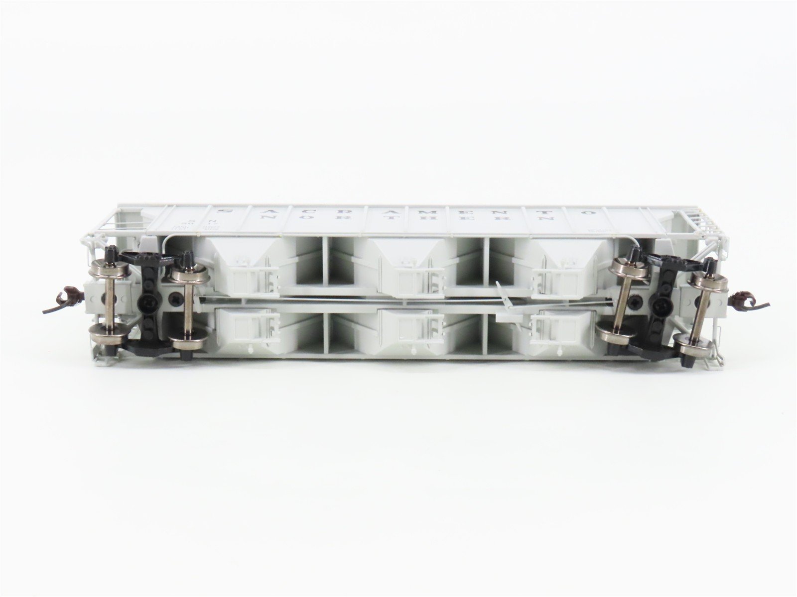 HO Athearn 89035 SN Sacramento Northern Railroad 3-Bay Covered Hopper #5017
