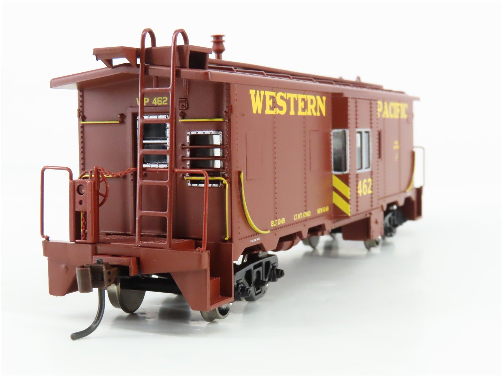HO Scale Athearn 74701 WP Western Pacific Railroad Bay Window Caboose #462