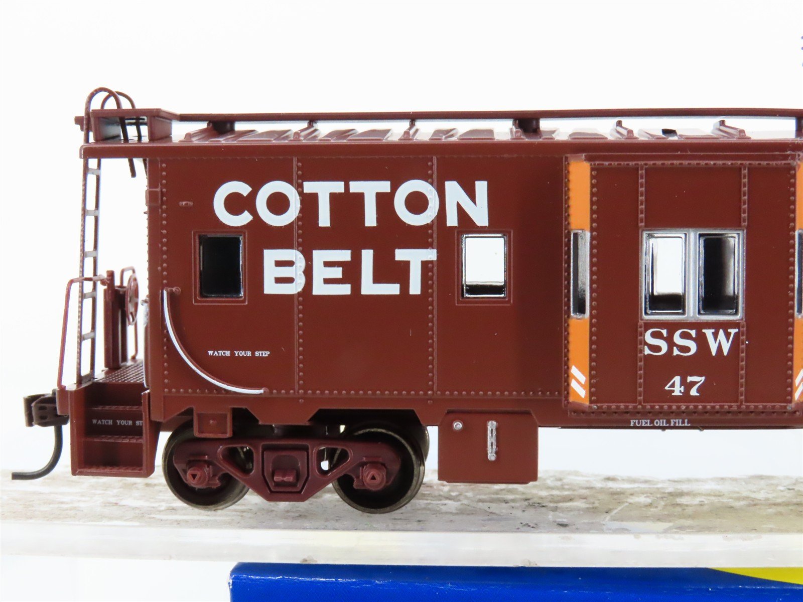 HO Scale Athearn 74698 SSW Cotton Belt Route Bay Window Caboose #47