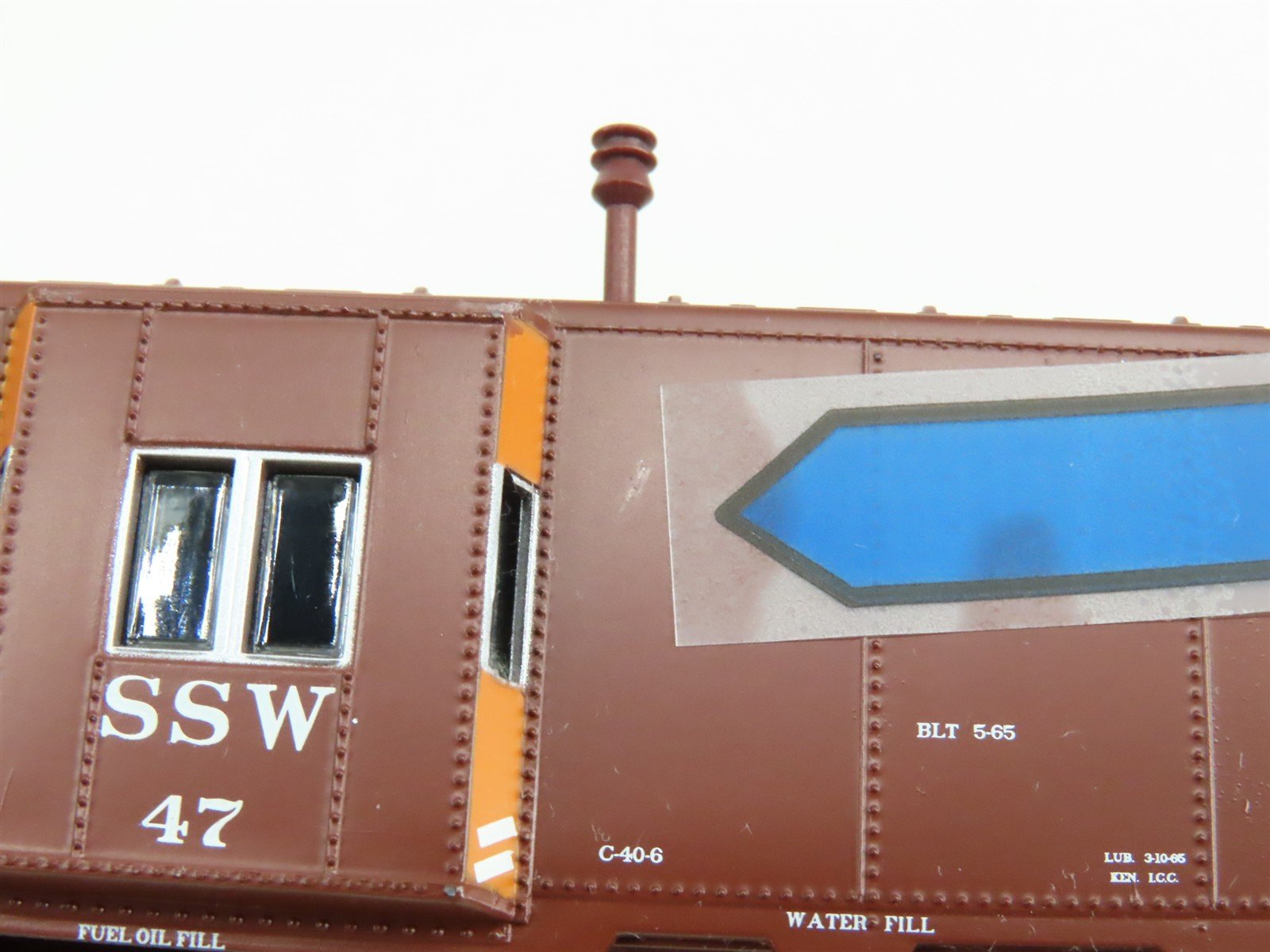 HO Scale Athearn 74698 SSW Cotton Belt Route Bay Window Caboose #47