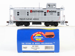 HO Scale Athearn 7407 SP Southern Pacific Railroad TOFC Cupola Caboose #1097