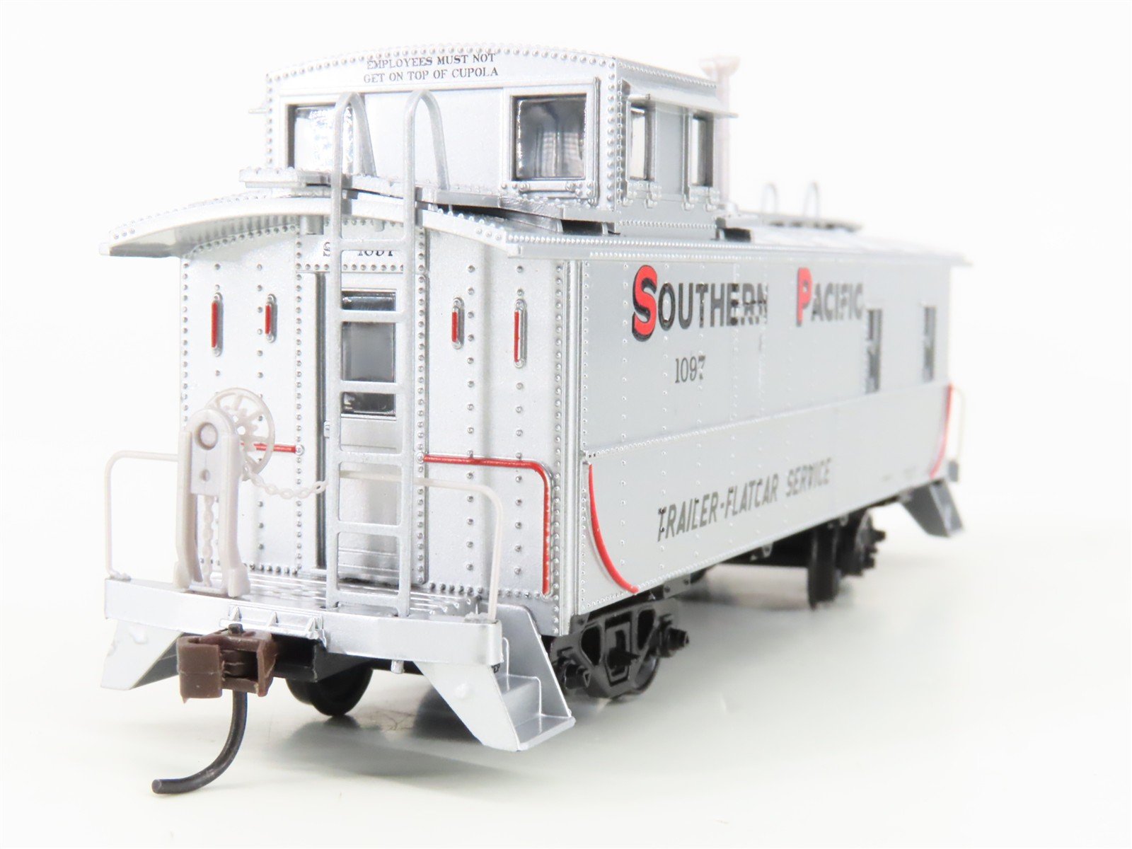 HO Scale Athearn 7407 SP Southern Pacific Railroad TOFC Cupola Caboose #1097