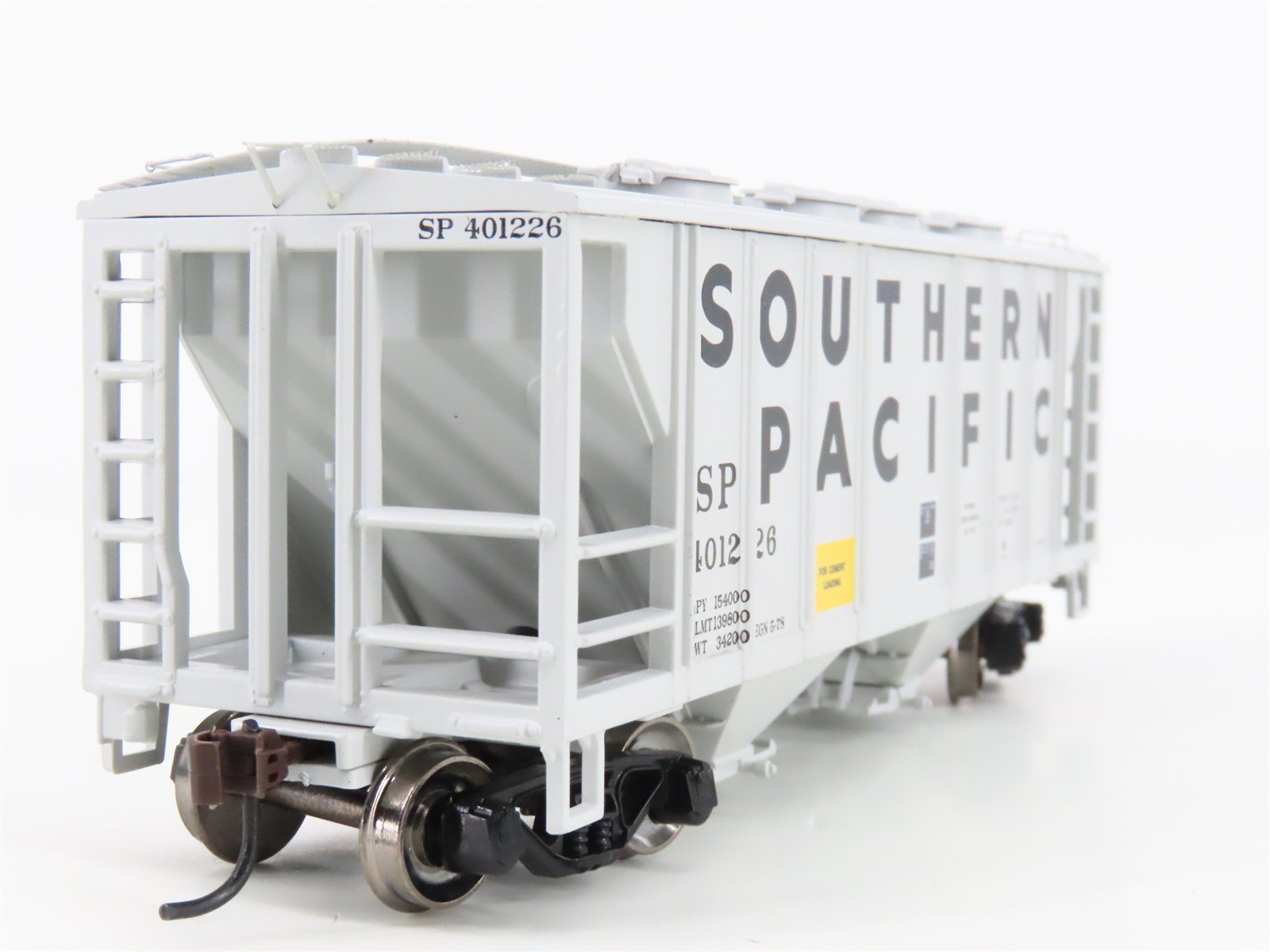 HO Scale Athearn 94410 SP Southern Pacific Railroad 2-Bay Covered Hopper #401226