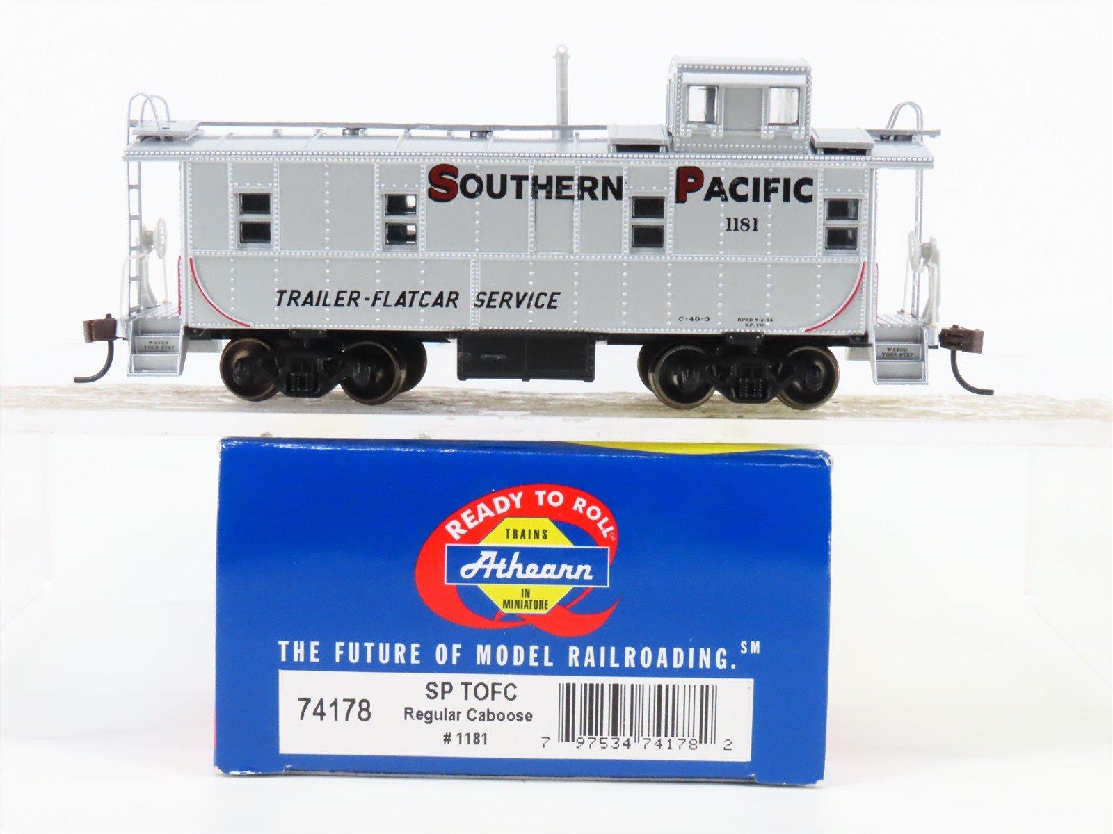 HO Scale Athearn 74178 SP Southern Pacific Railroad TOFC Cupola Caboose #1181