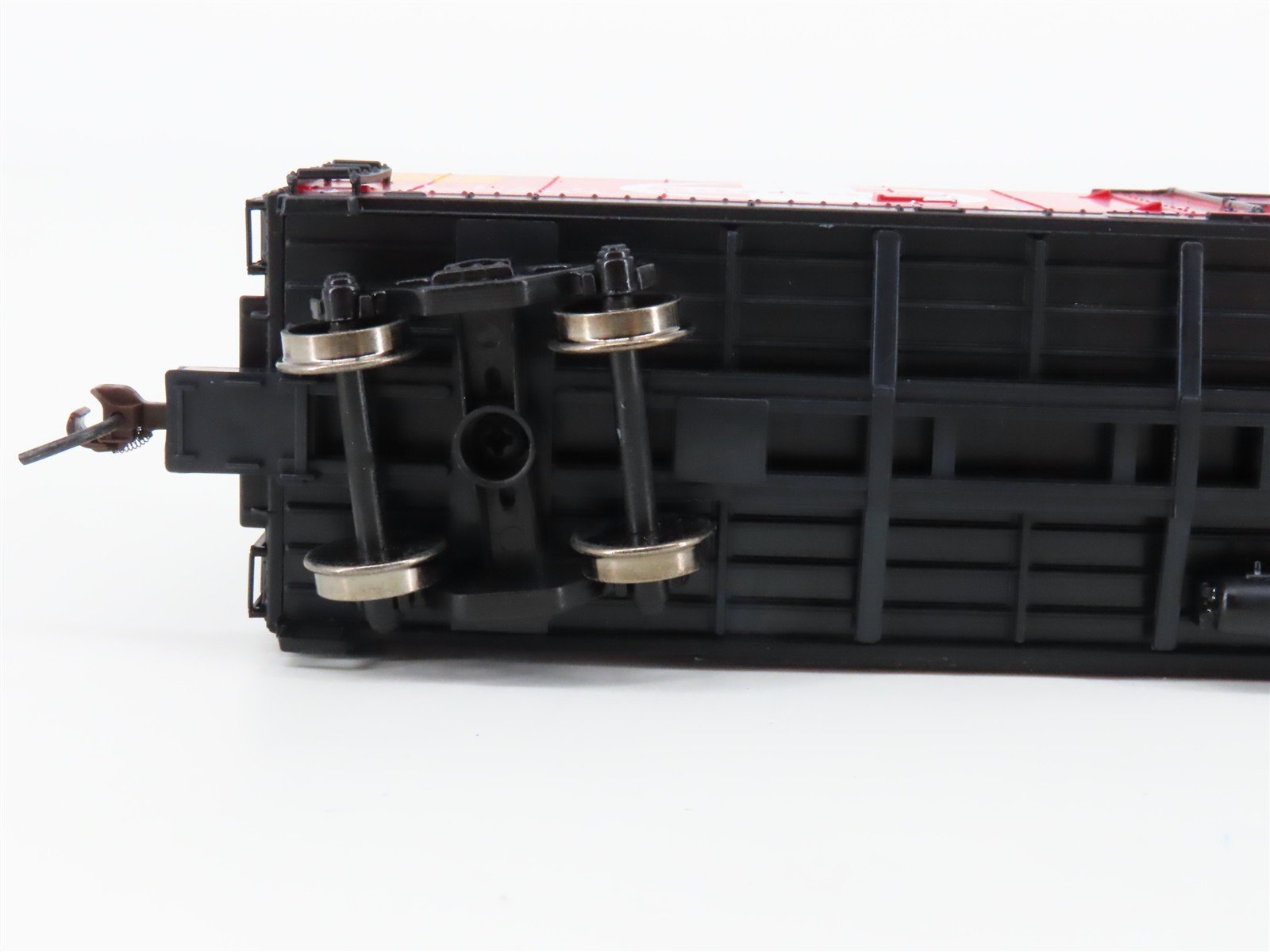 HO Scale Athearn 74812 ATSF Santa Fe Railroad 50' Plug Door Box Car #525864