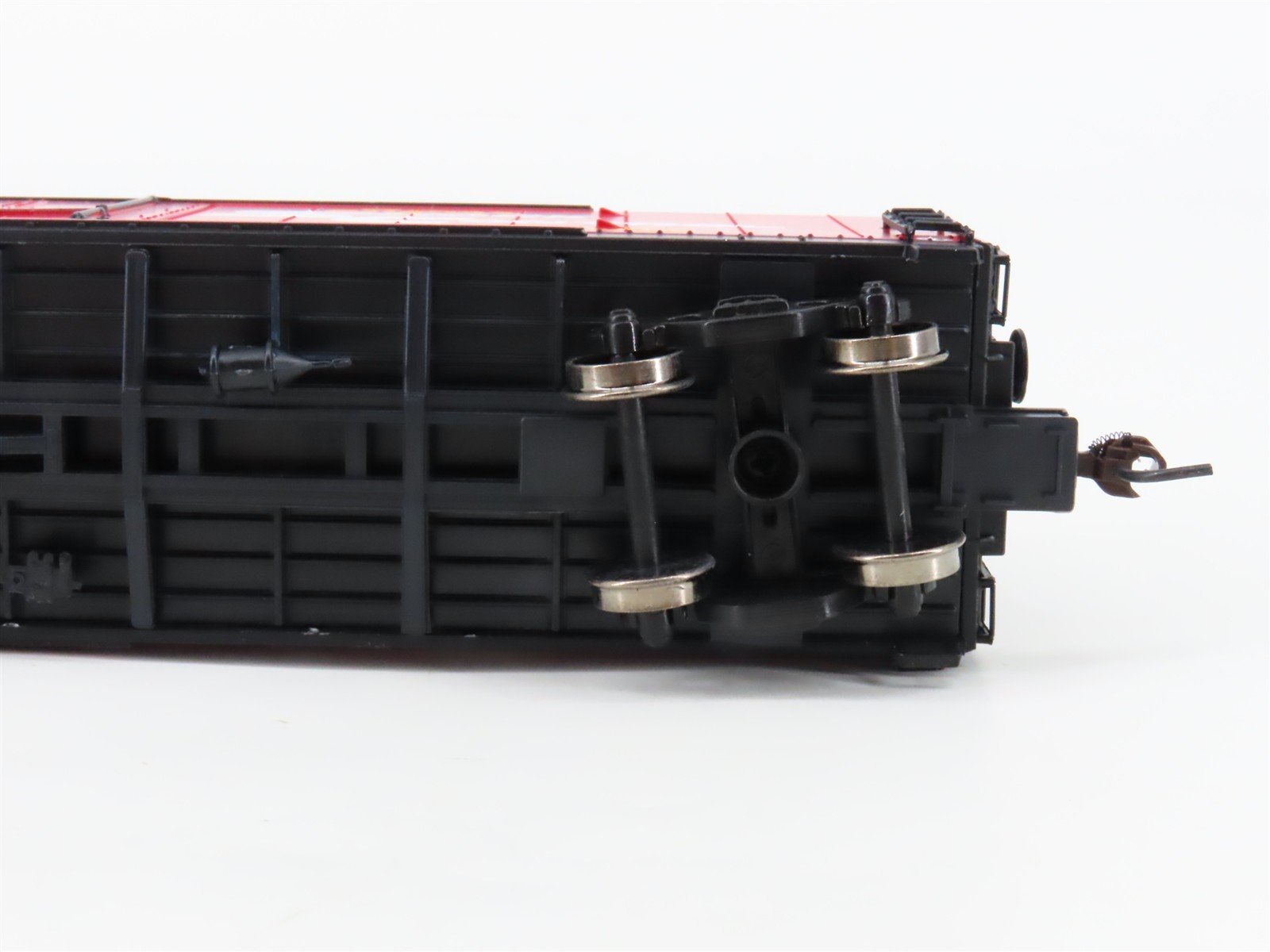 HO Scale Athearn 74812 ATSF Santa Fe Railroad 50' Plug Door Box Car #525864