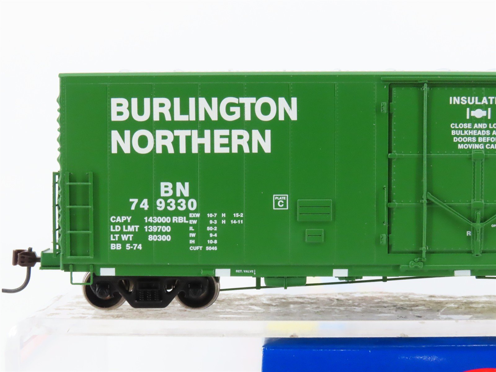 HO Scale Athearn 88953 BN Burlington Northern 50' Plug Door Box Car #749330