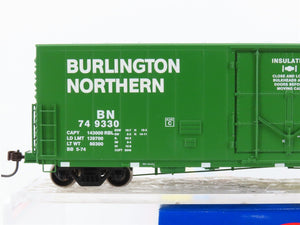 HO Scale Athearn 88953 BN Burlington Northern 50' Plug Door Box Car #749330