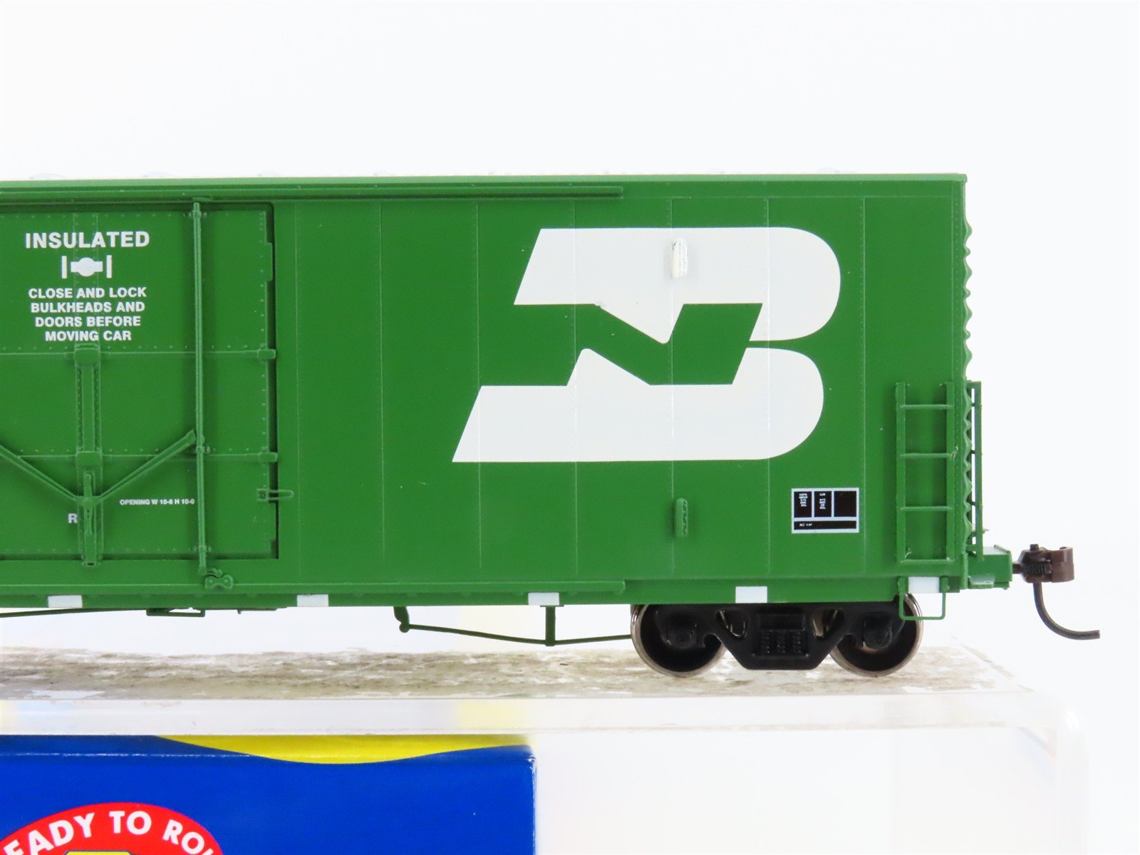 HO Scale Athearn 88953 BN Burlington Northern 50' Plug Door Box Car #749330