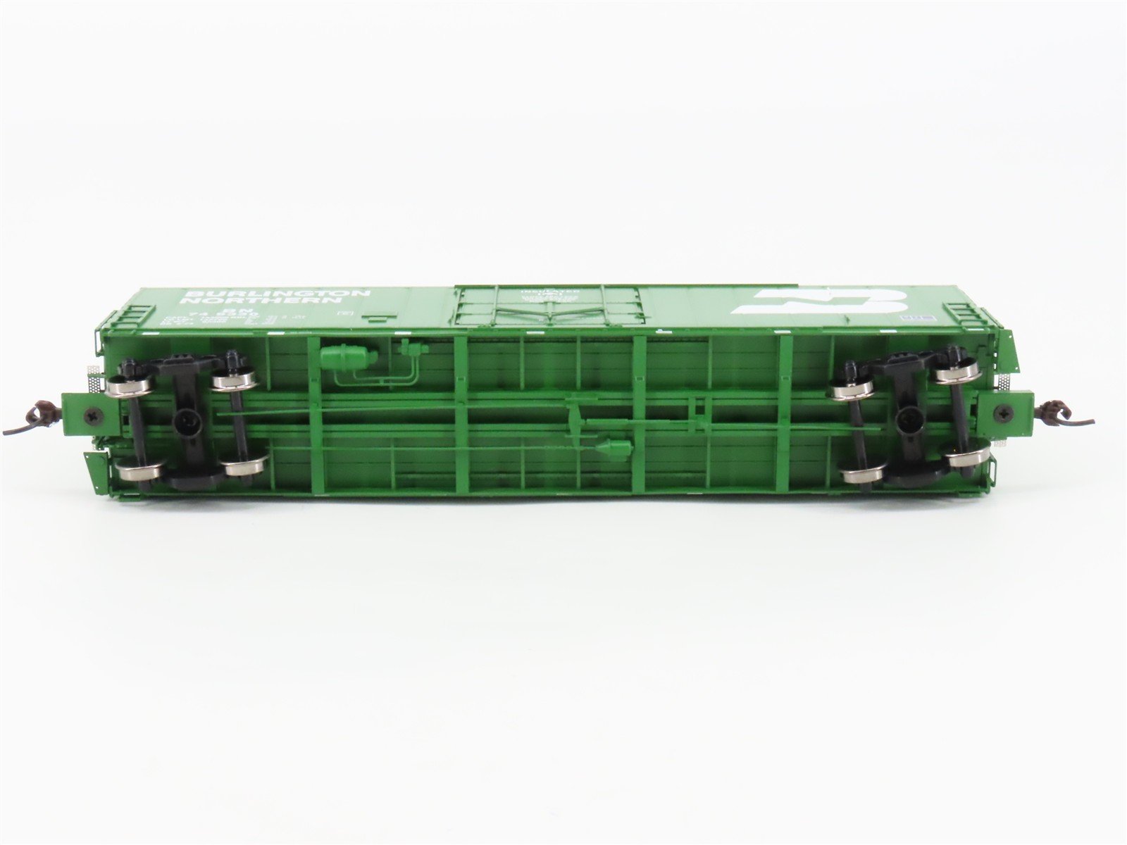 HO Scale Athearn 88953 BN Burlington Northern 50' Plug Door Box Car #749330