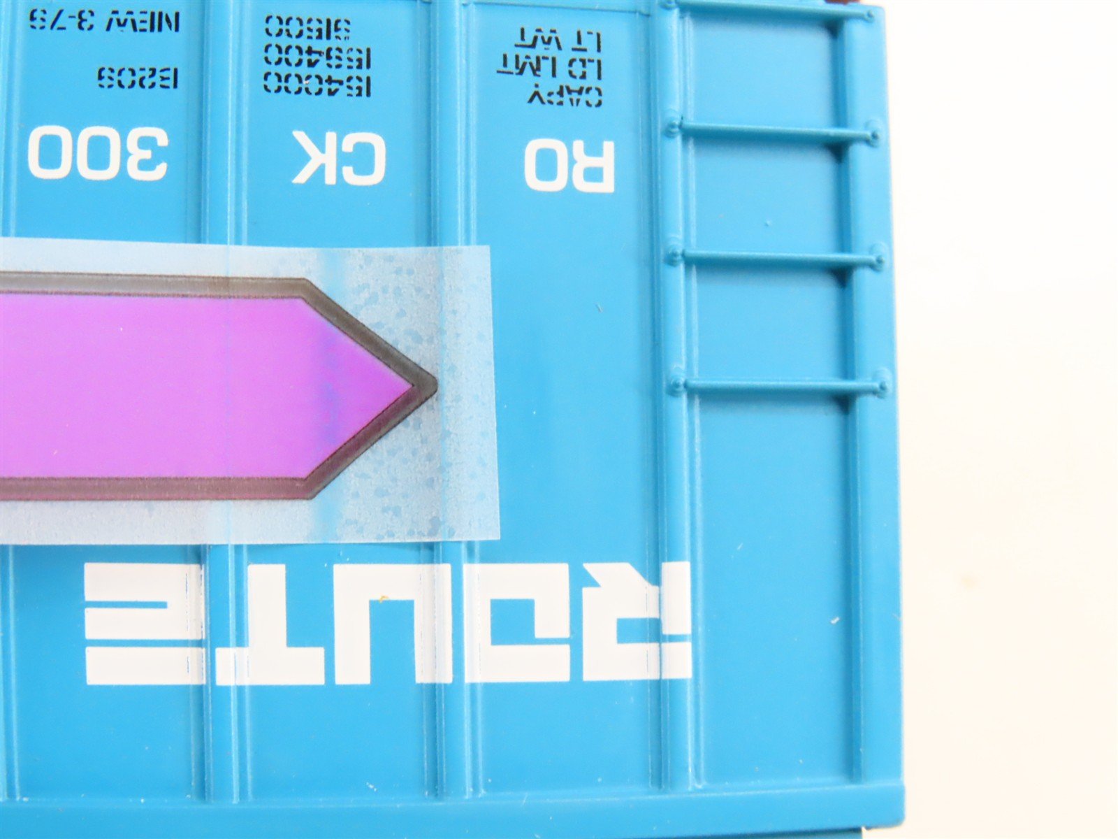 HO Scale Athearn 7053 ROCK Route Rock 50' Railbox Single Door Box Car #300350