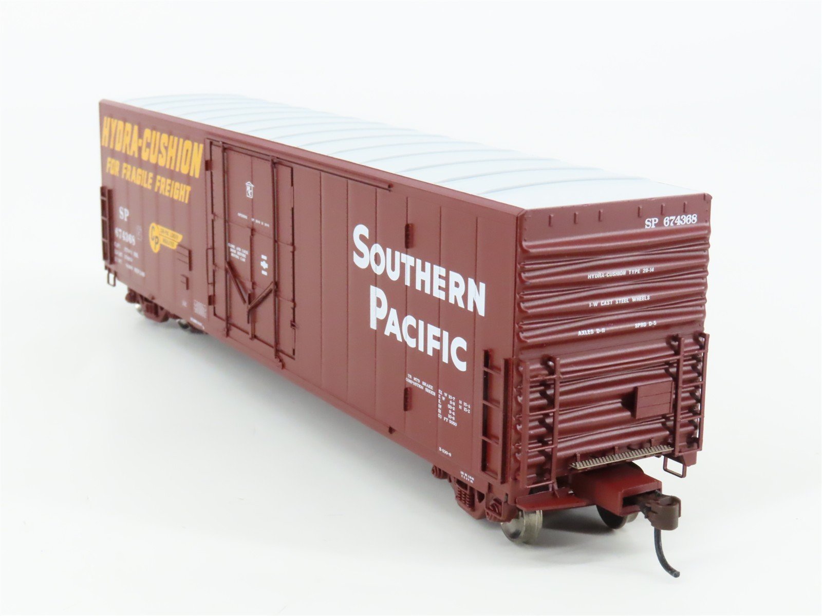 HO Scale Athearn 88959 SP Southern Pacific 50' Plug Door Box Car #674368