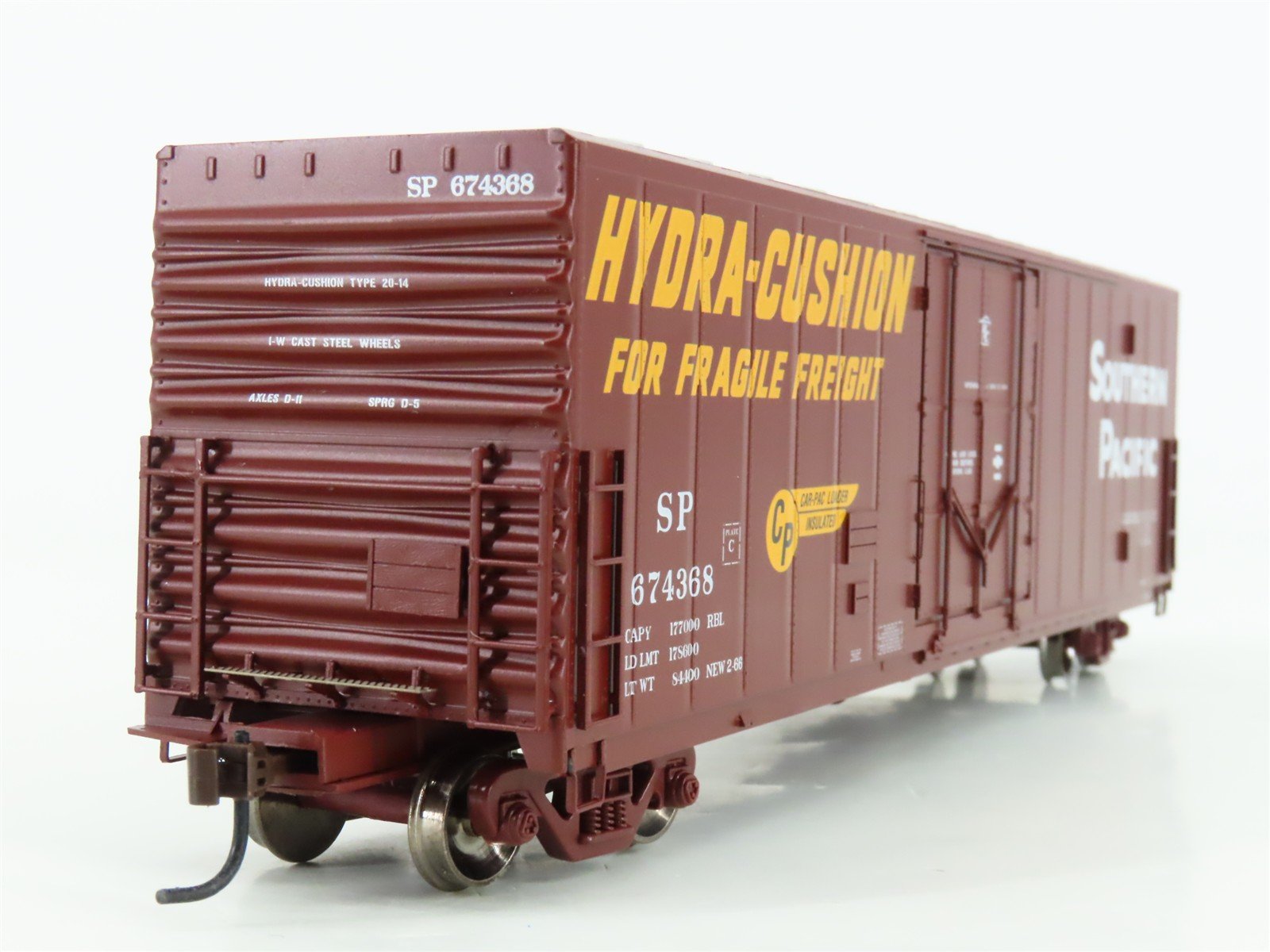 HO Scale Athearn 88959 SP Southern Pacific 50' Plug Door Box Car #674368