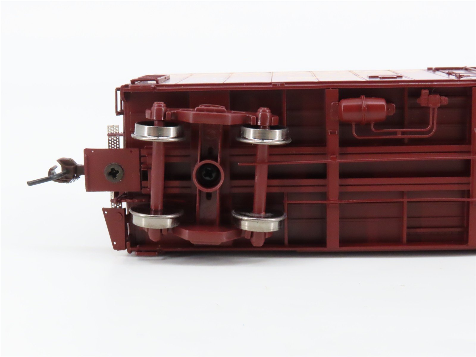 HO Scale Athearn 88959 SP Southern Pacific 50' Plug Door Box Car #674368