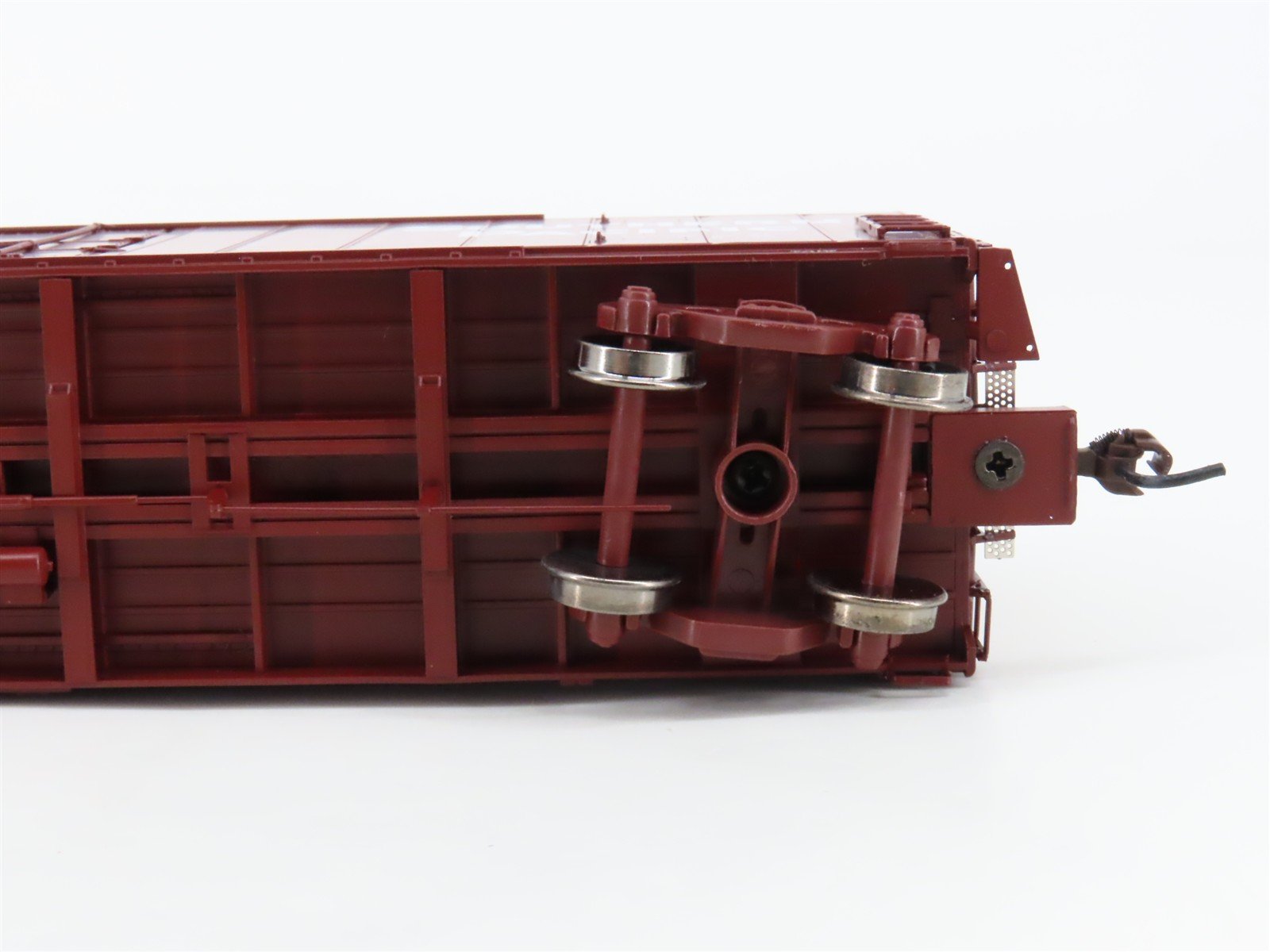 HO Scale Athearn 88959 SP Southern Pacific 50' Plug Door Box Car #674368