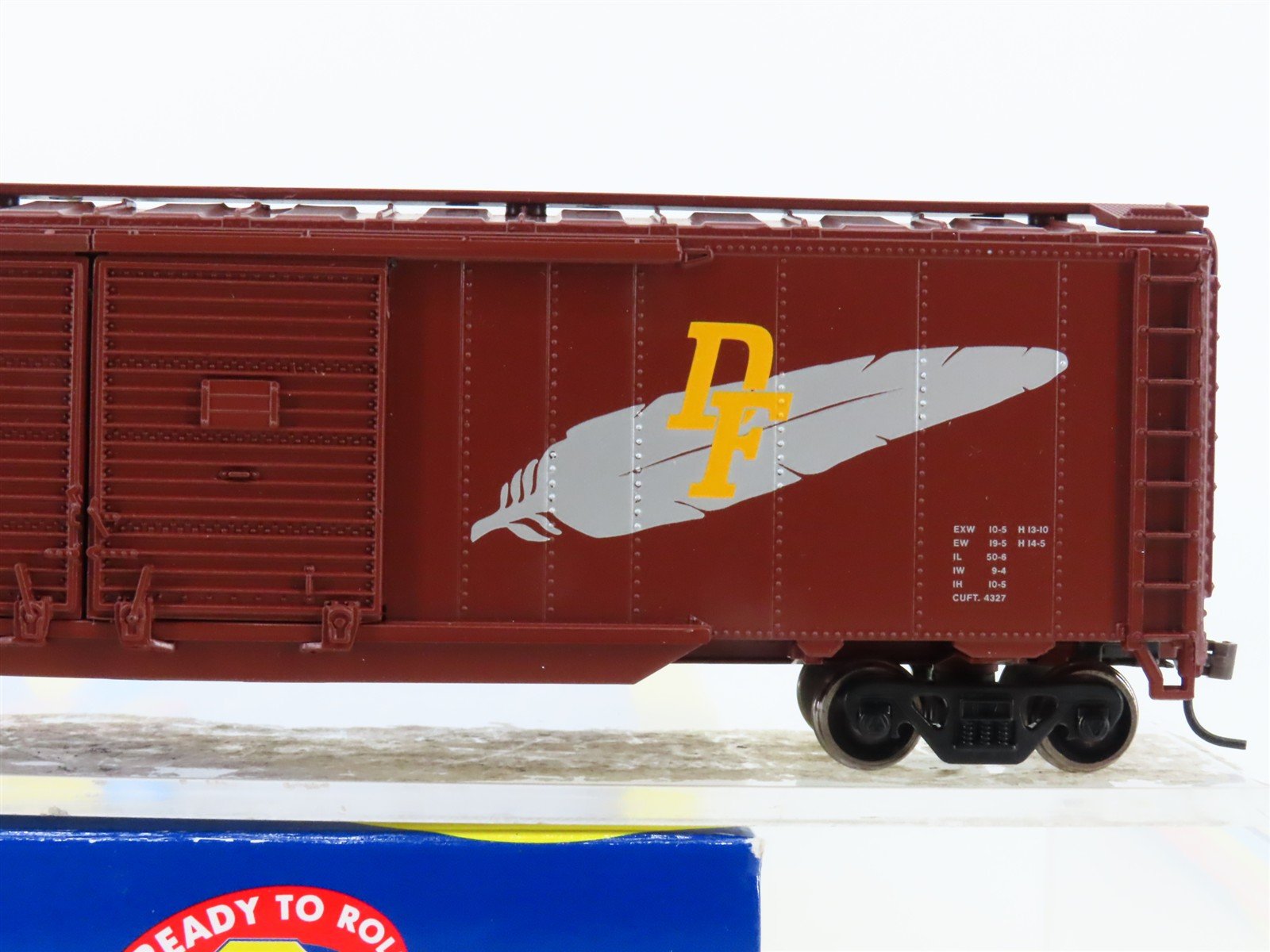 HO Scale Athearn 92424 WP Western Pacific Railroad 50' Double Door Box Car #3008