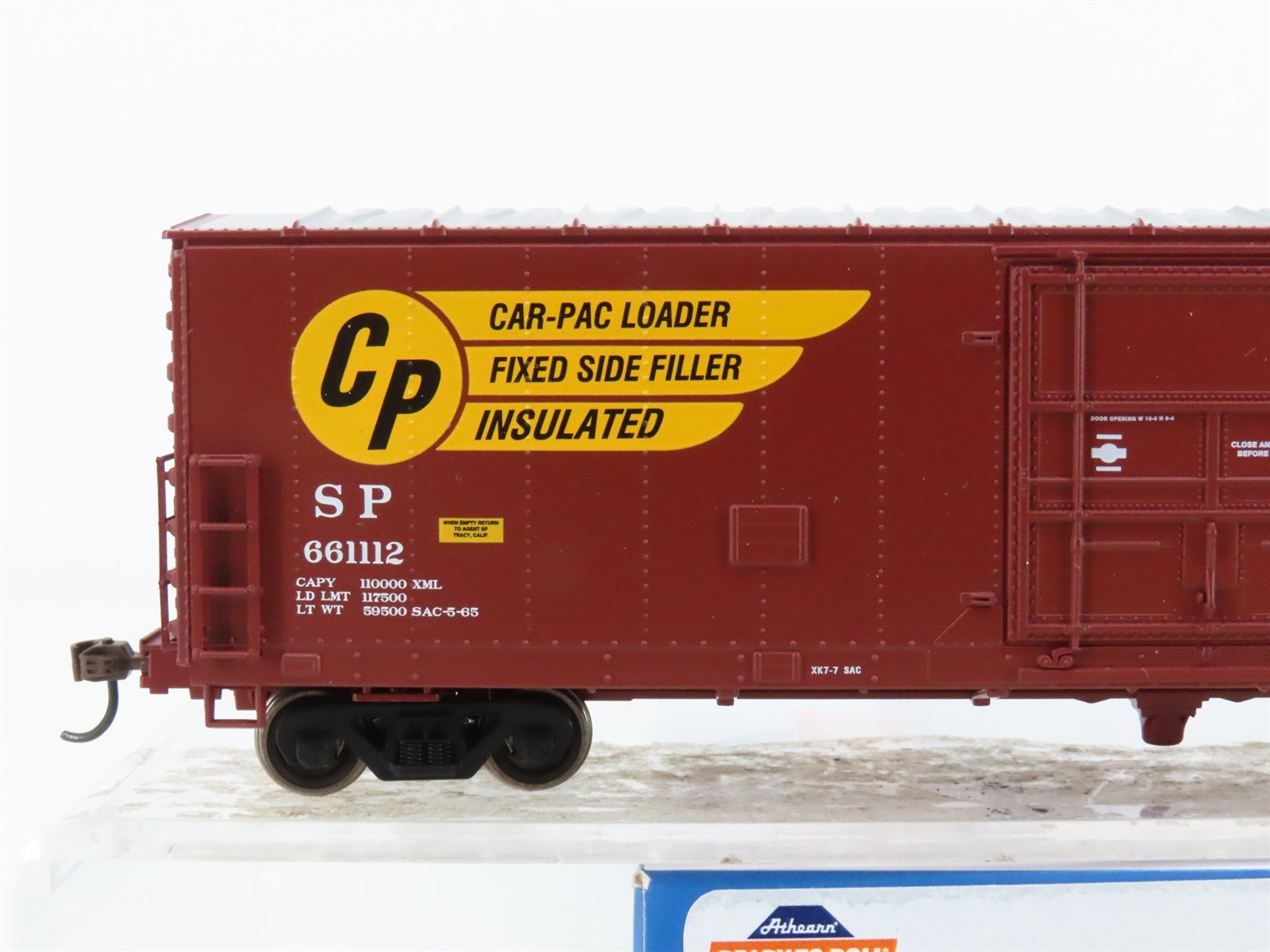 HO Scale Athearn ATH71022 SP Southern Pacific 50' Plug Door Box Car #66112
