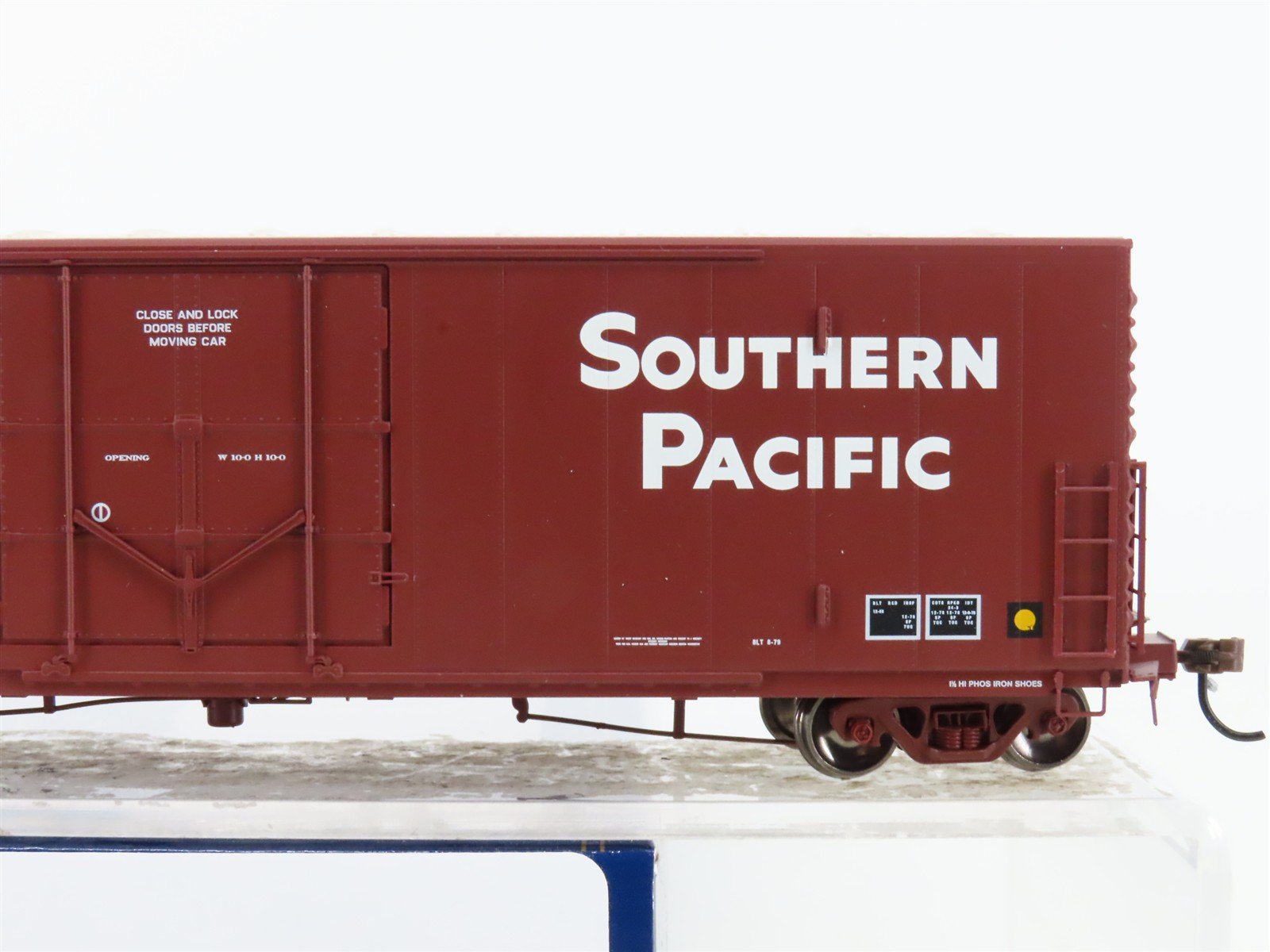 HO Athearn Genesis ATHG26793 SP Southern Pacific 50' Plug Door Box Car #291079