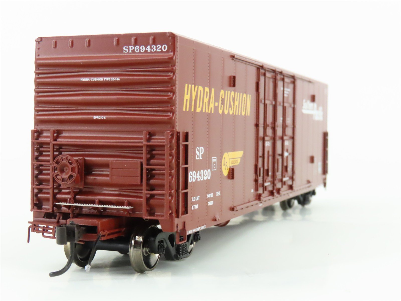 HO Athearn Genesis G4363 SP Southern Pacific 50' Plug Doors Box Car #694320
