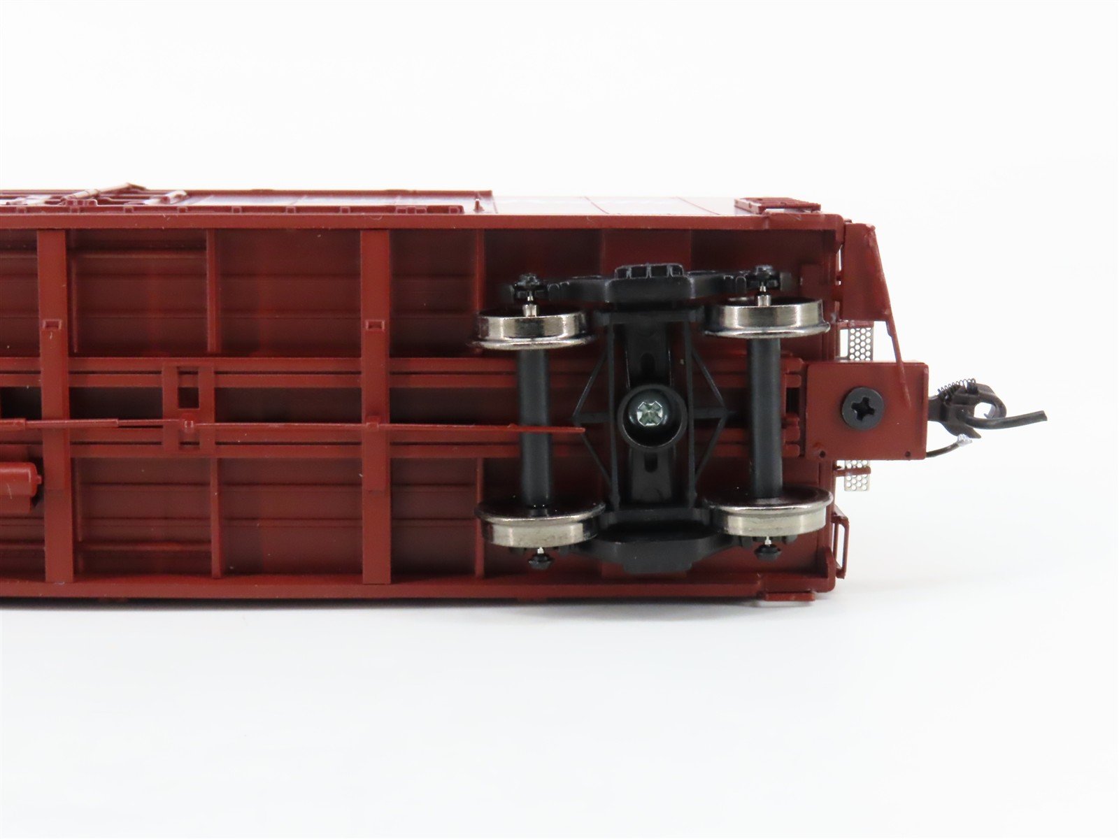 HO Athearn Genesis G4363 SP Southern Pacific 50' Plug Doors Box Car #694320