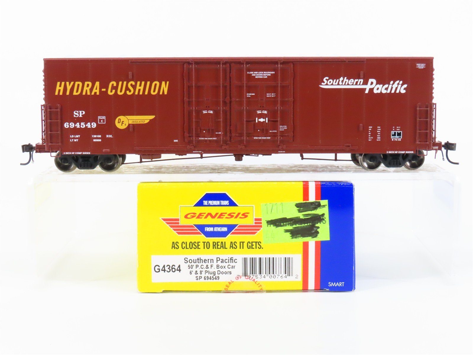 HO Athearn Genesis G4364 SP Southern Pacific 50' Plug Doors Box Car #694549