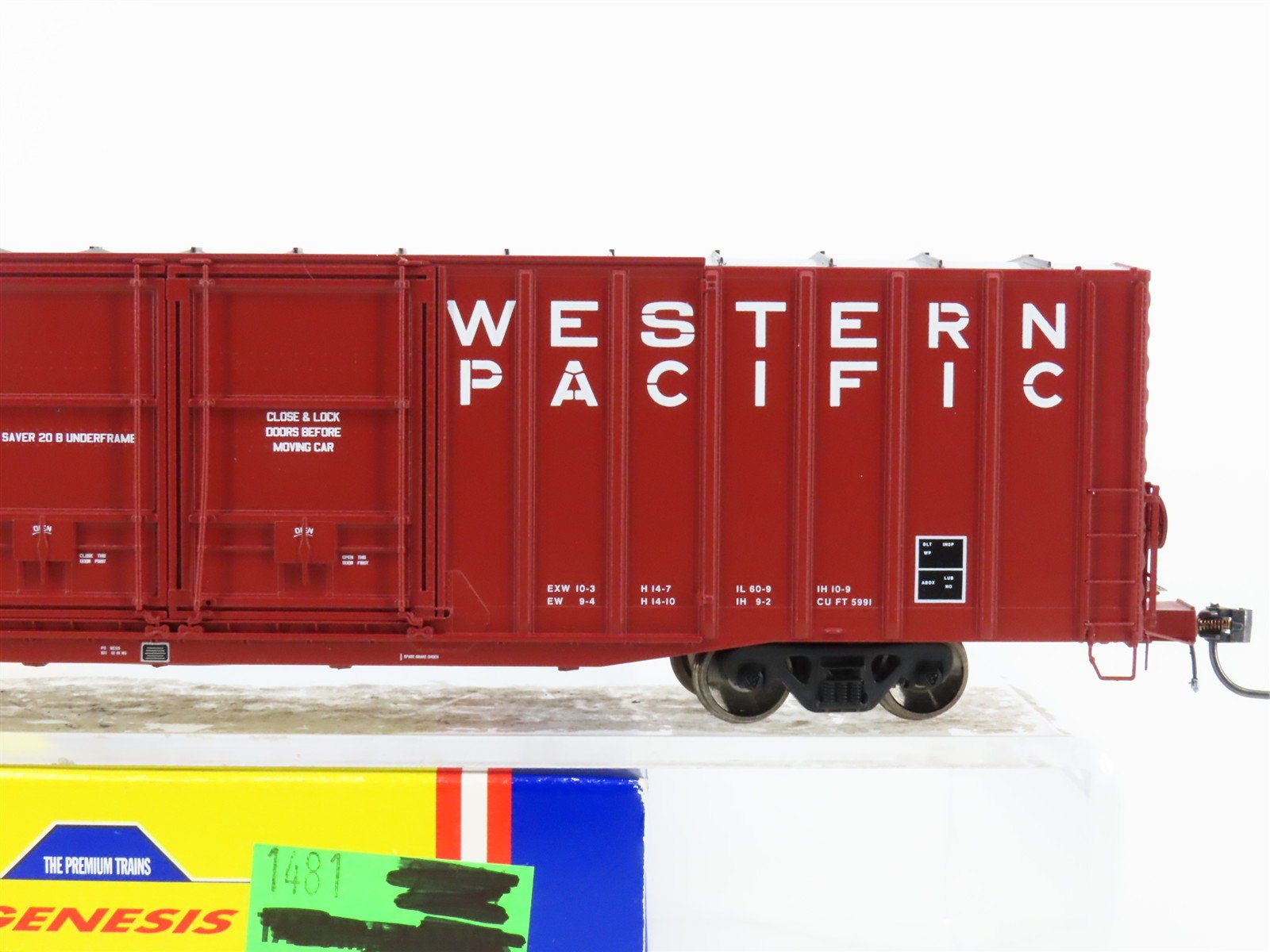 HO Scale Athearn Genesis G4532 WP Western Pacific 60' Auto Parts Box Car #3714
