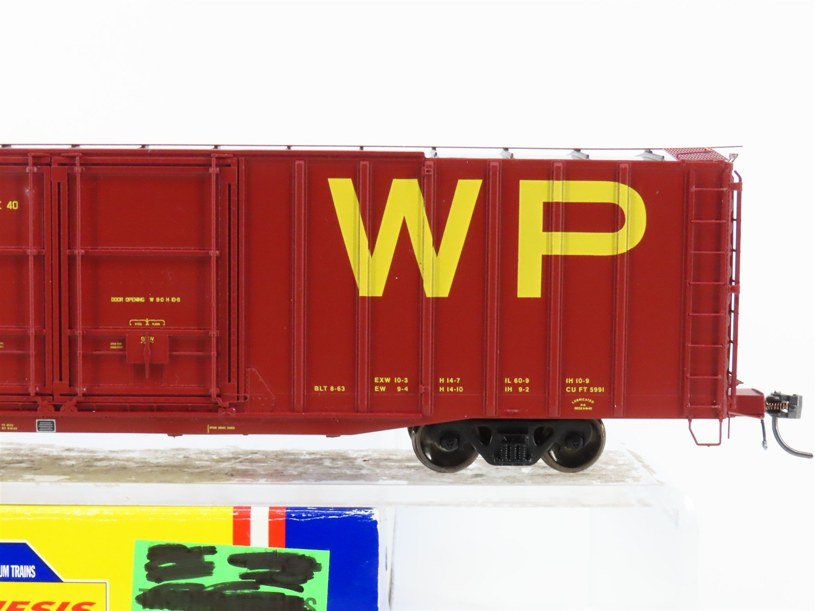 HO Scale Athearn Genesis G4516 WP Western Pacific 60' Auto Parts Box Car #3711