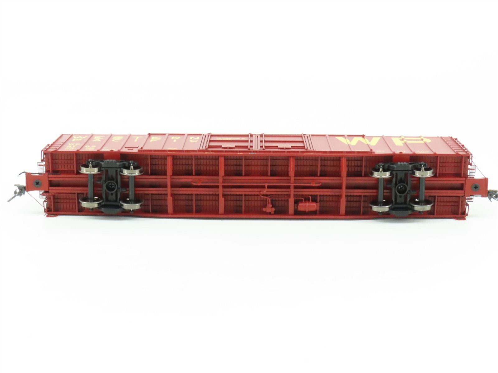 HO Scale Athearn Genesis G4517 WP Western Pacific 60' Auto Parts Box Car #3705