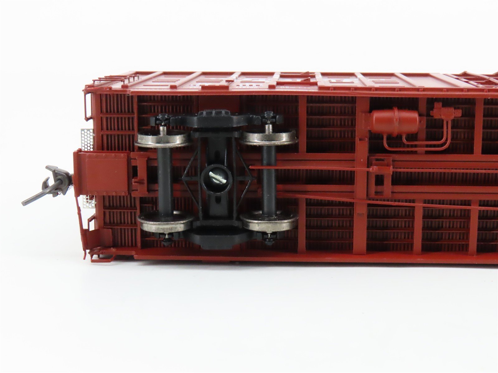 HO Scale Athearn Genesis OG4001 WP Western Pacific 60' Double Door Box Car #3768