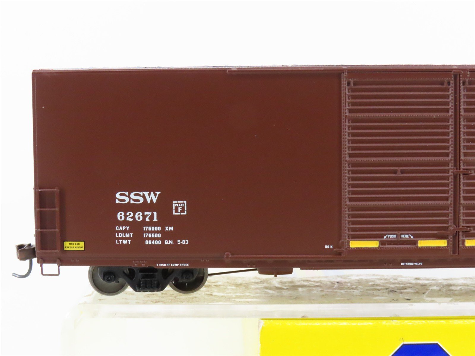 HO Scale Athearn Genesis G4133 SSW Cotton Belt 60' Double Door Box Car #62671