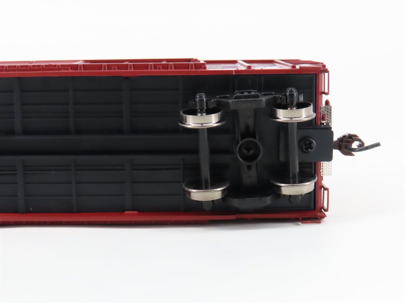 HO Scale Athearn 92862 WP Western Pacific 50' Double Door Box Car #38093