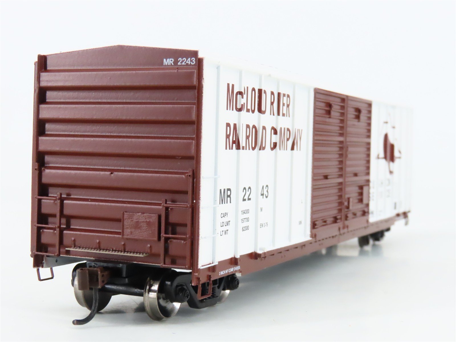 HO Scale Athearn 92857 MR McCloud River 50' Double Door Box Car #2243
