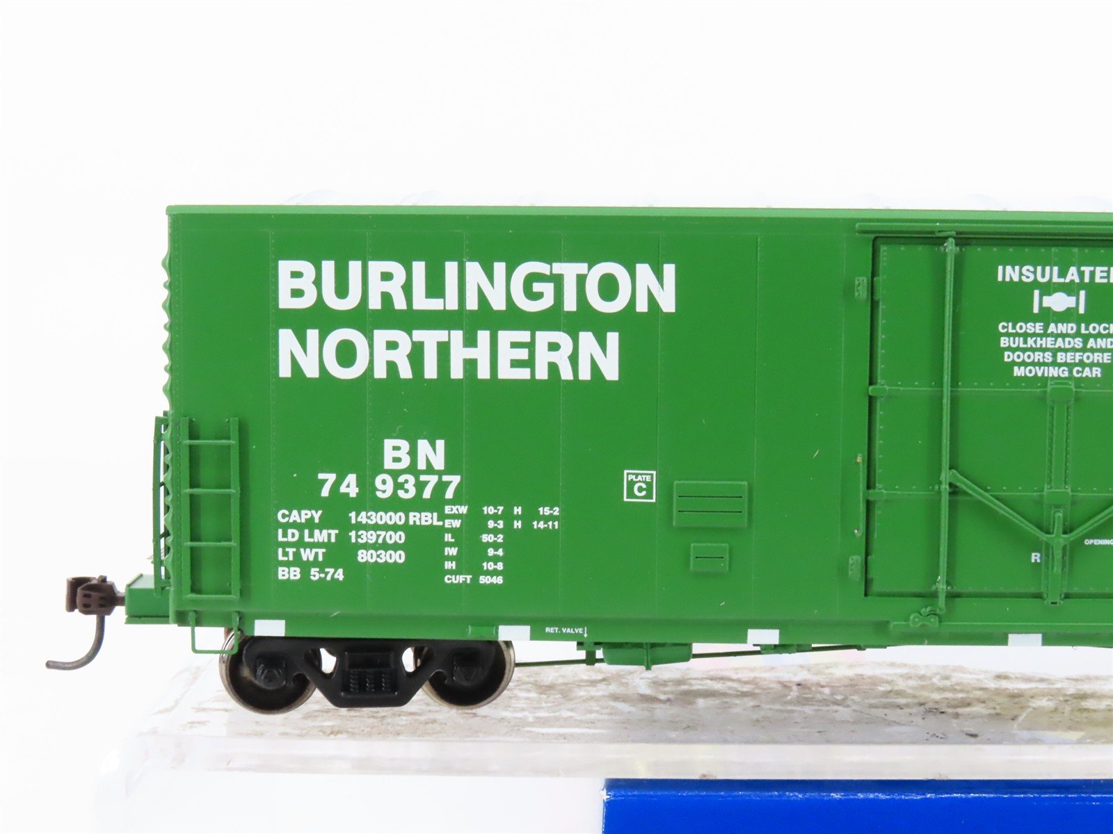 HO Scale Athearn 88954 BN Burlington Northern 50' Plug Door Box Car #749377