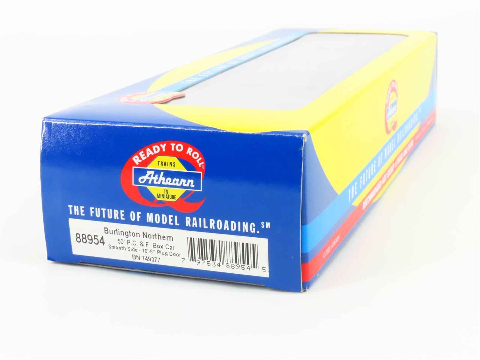 HO Scale Athearn 88954 BN Burlington Northern 50' Plug Door Box Car #749377
