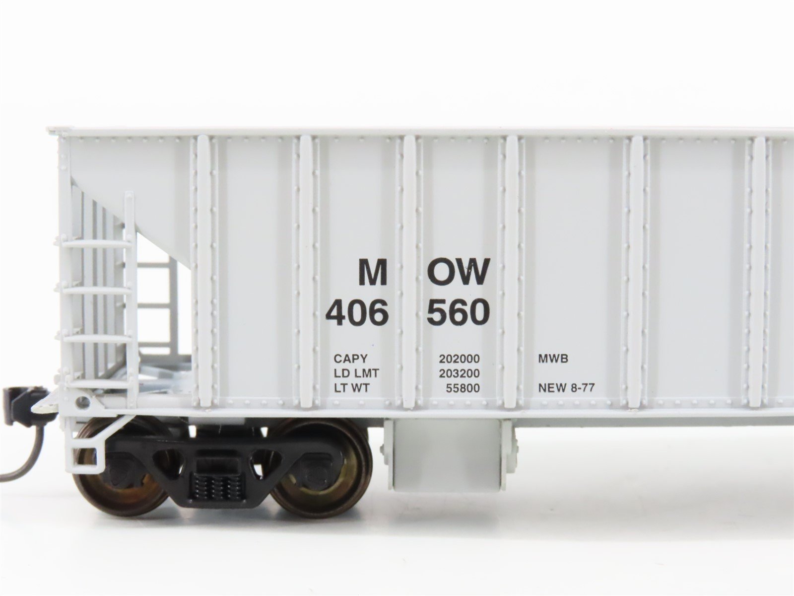 HO Scale Walthers 932-34205 MOW Maintenance of Way 2-Bay Ballast Hoppers 3-Pack