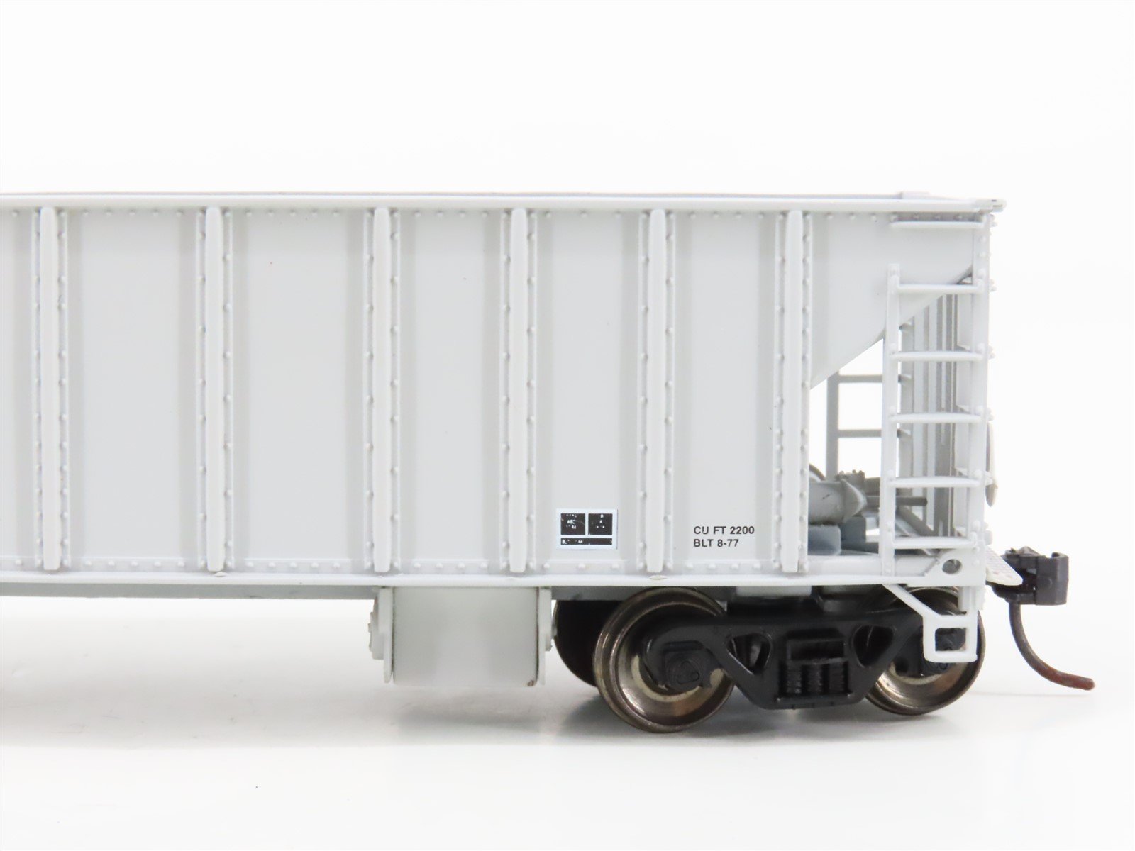 HO Scale Walthers 932-34205 MOW Maintenance of Way 2-Bay Ballast Hoppers 3-Pack