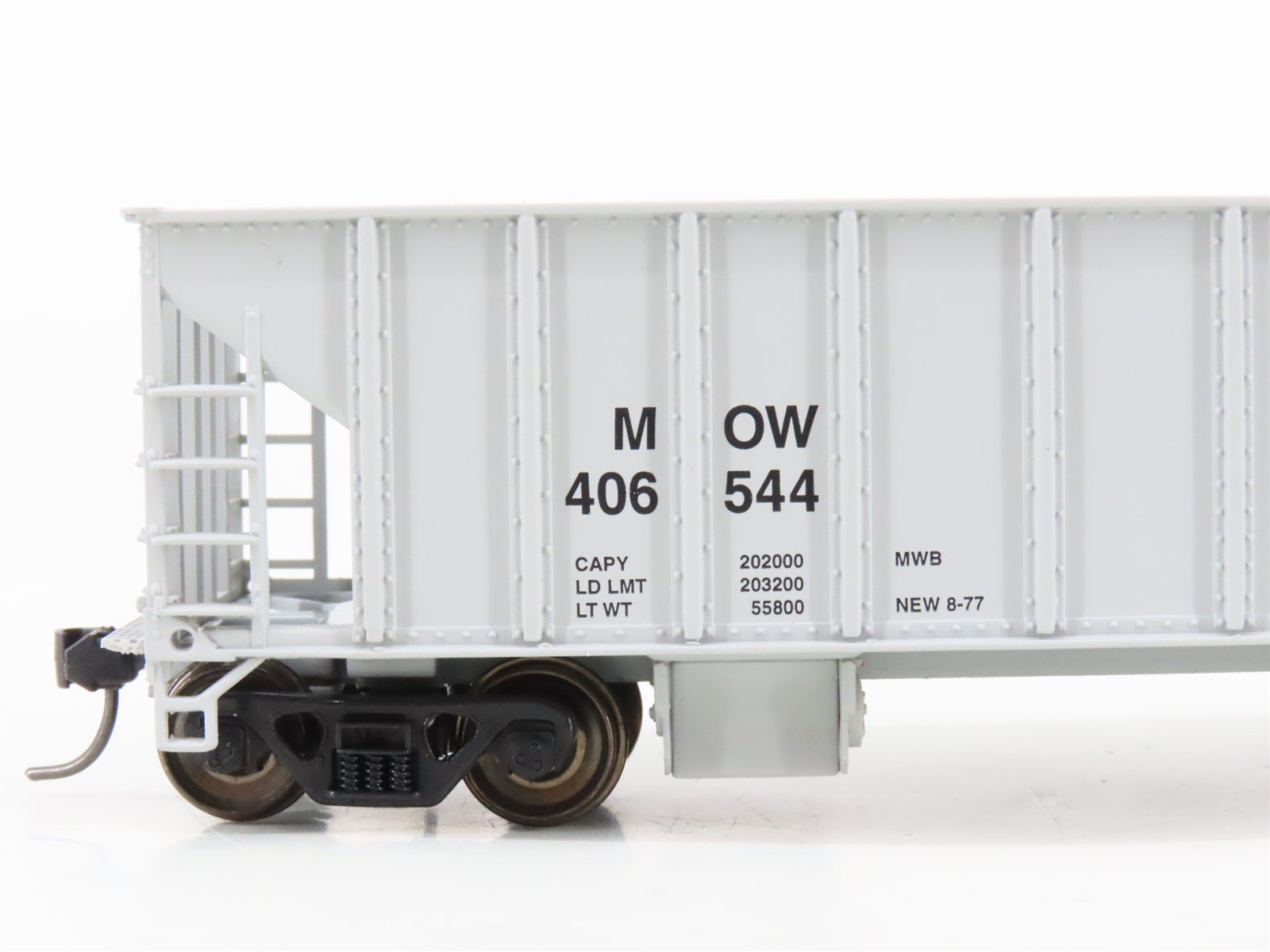 HO Scale Walthers 932-34205 MOW Maintenance of Way 2-Bay Ballast Hoppers 3-Pack
