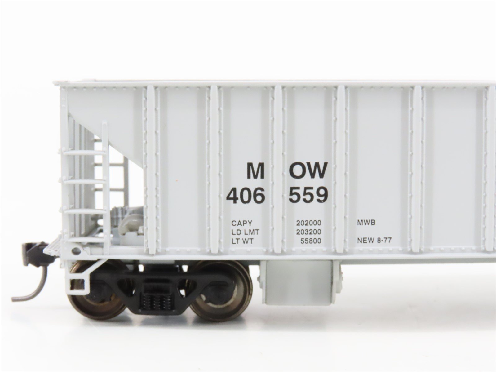 HO Scale Walthers 932-34205 MOW Maintenance of Way 2-Bay Ballast Hoppers 3-Pack