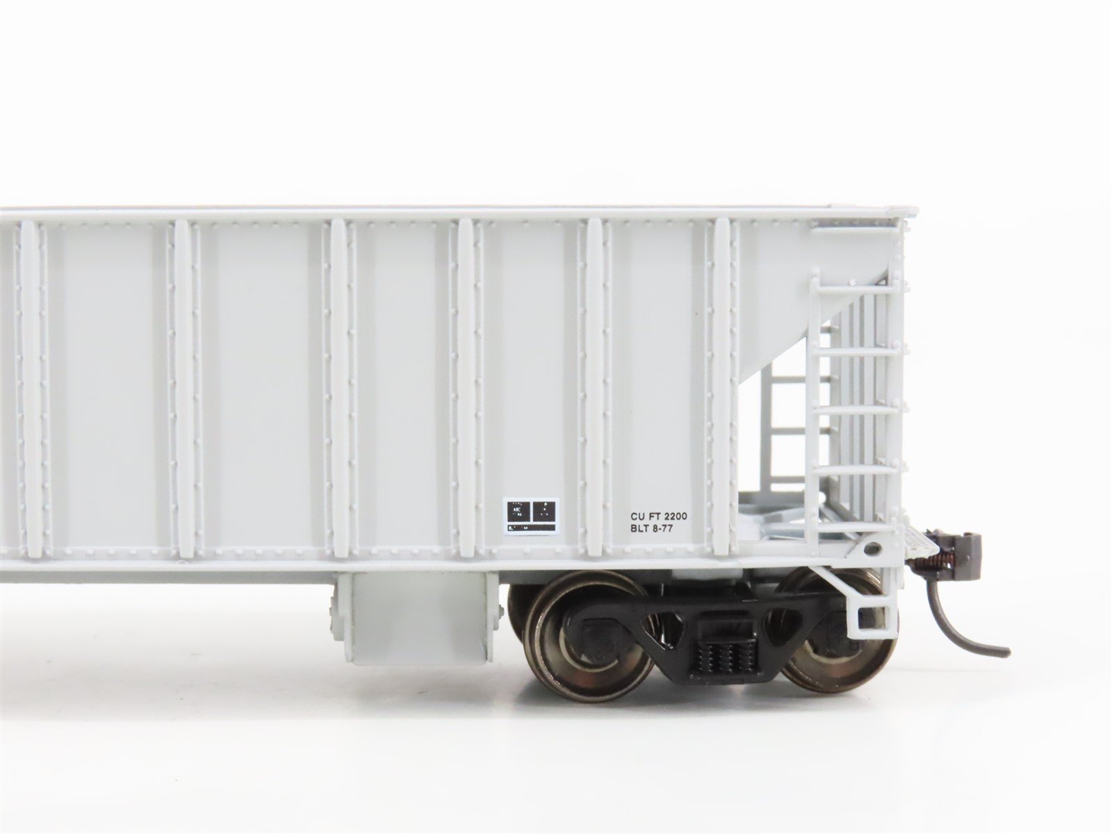 HO Scale Walthers 932-34205 MOW Maintenance of Way 2-Bay Ballast Hoppers 3-Pack