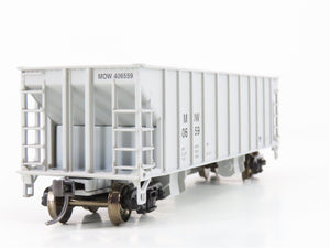 HO Scale Walthers 932-34205 MOW Maintenance of Way 2-Bay Ballast Hoppers 3-Pack