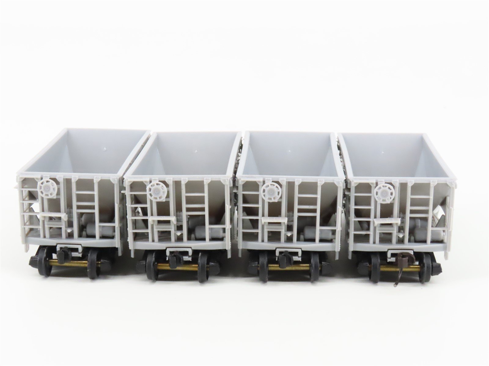 HO Scale Walthers 932-4400 Undecorated Ore Cars 4-Pack