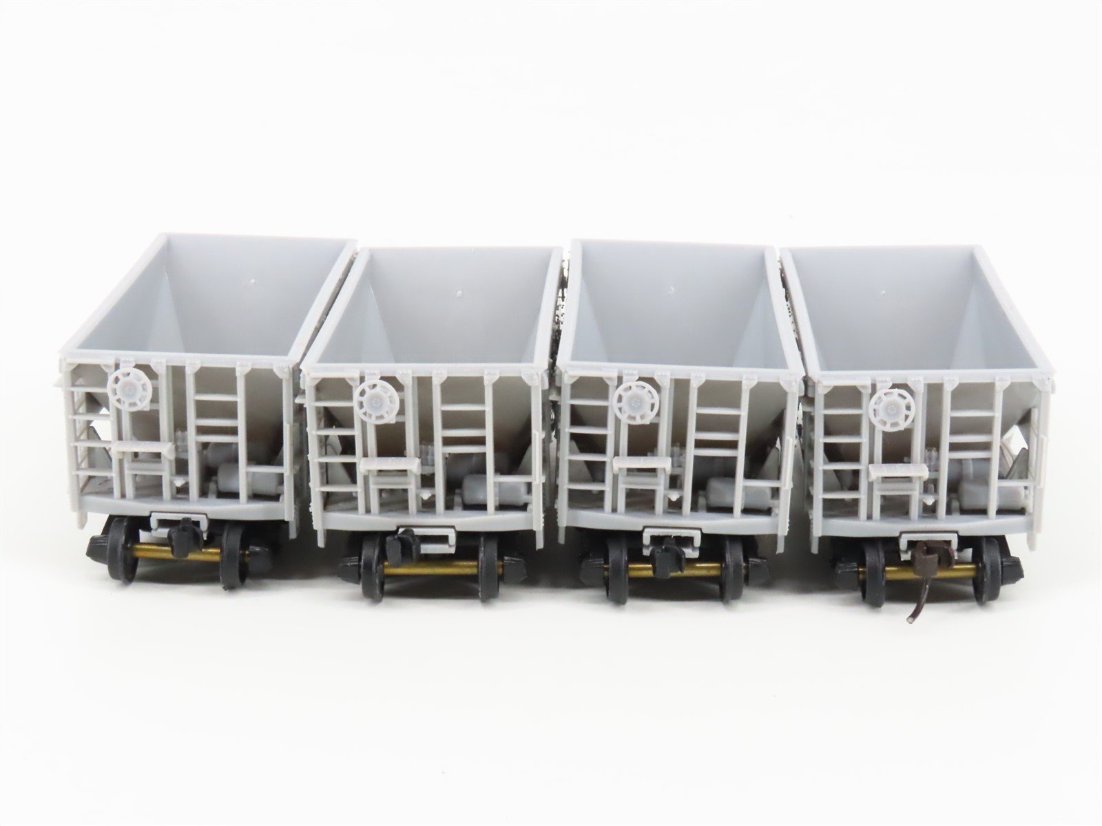 HO Scale Walthers 932-4400 Undecorated Ore Cars 4-Pack