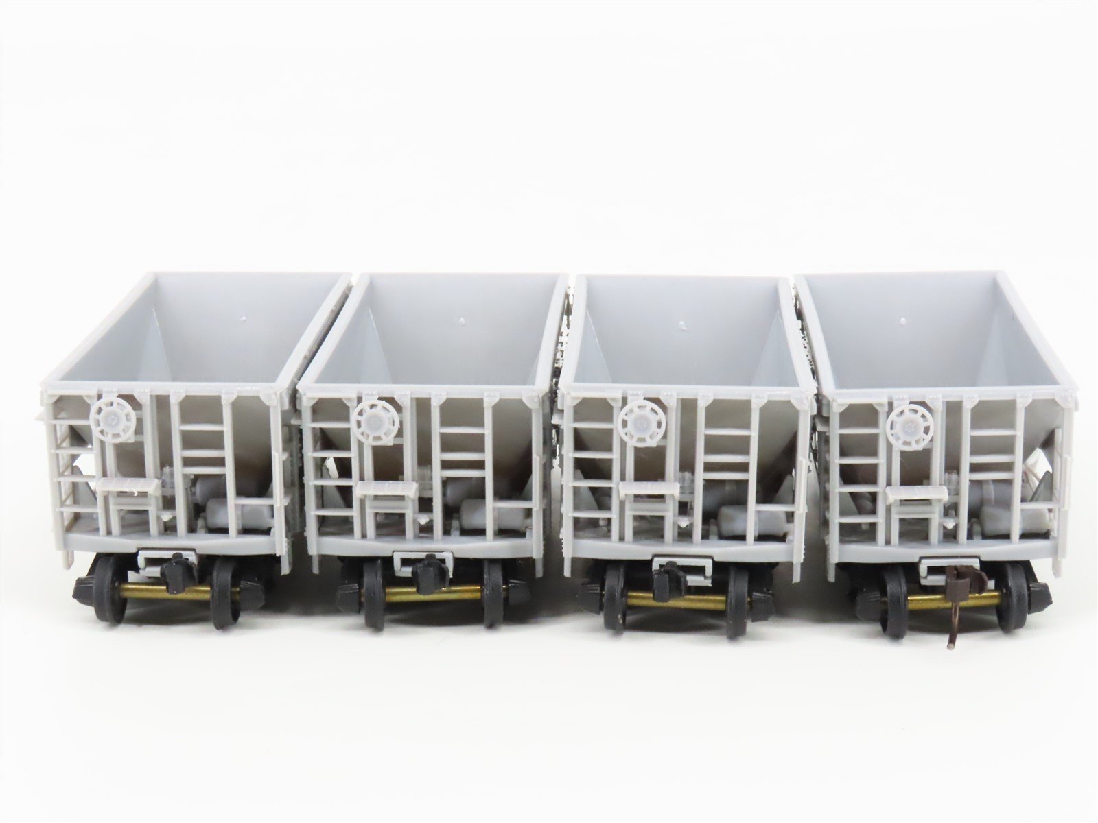 HO Scale Walthers 932-4400 Undecorated Ore Cars 4-Pack